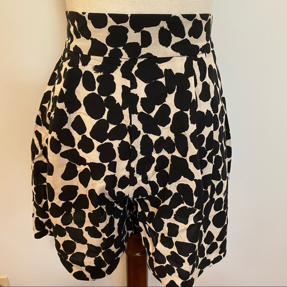 H&M | High waisted soft shorts